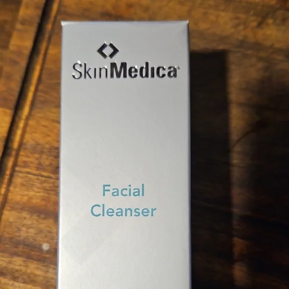 SkinMedica Facial Cleanser - Silver and Blue New In Box - Picture 4 of 4